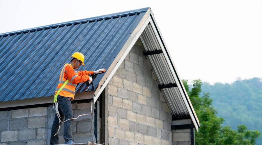 Professional gutter cleaning in Friendship, AR